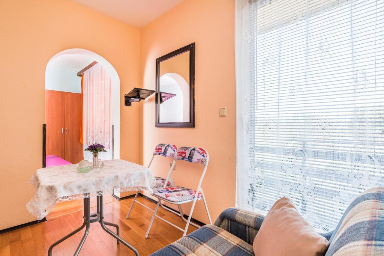 Studios Kastel Buje Εξωτερικό φωτογραφία